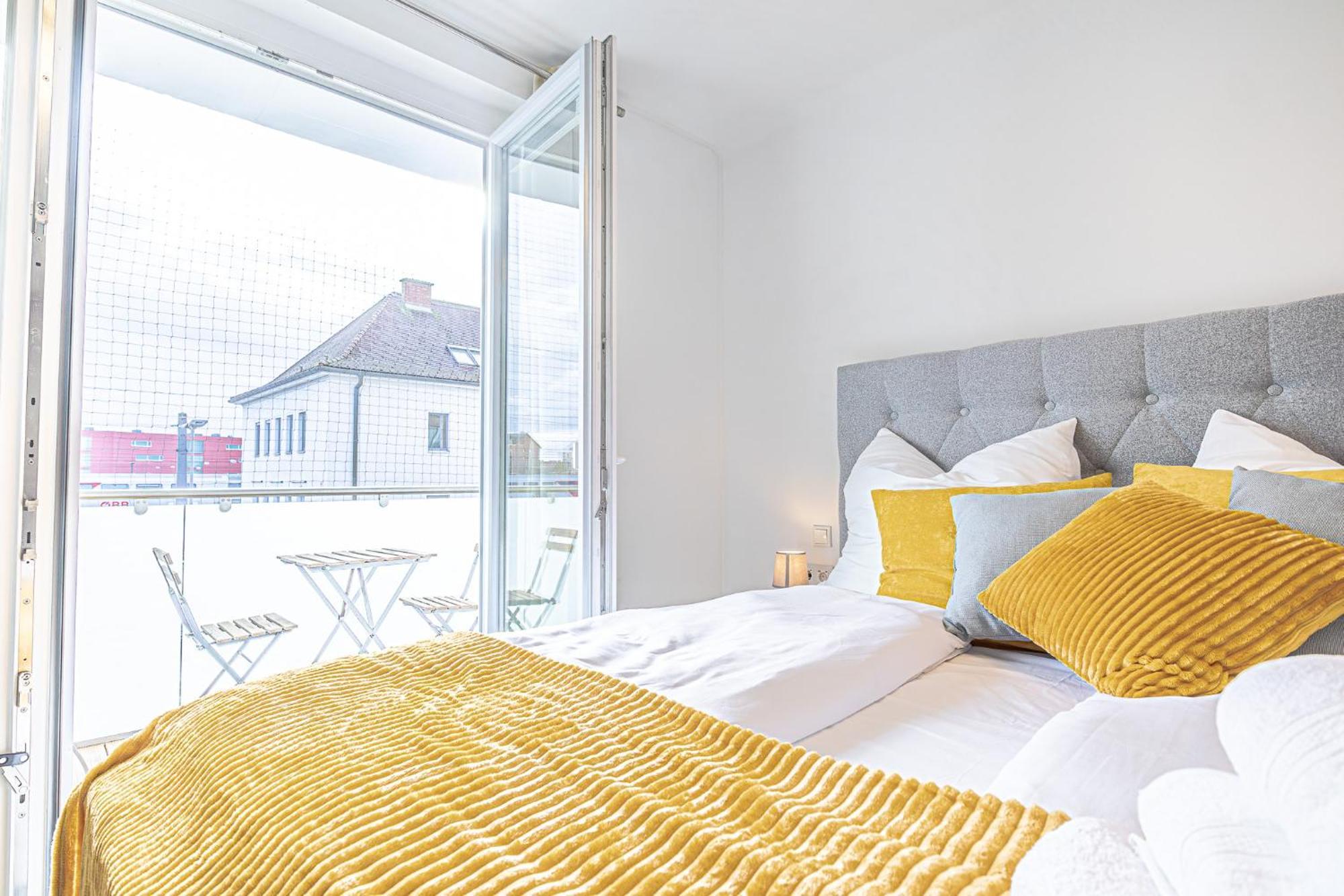 Krems Bahnhof Deluxe Rooms - Near Danube River エクステリア 写真